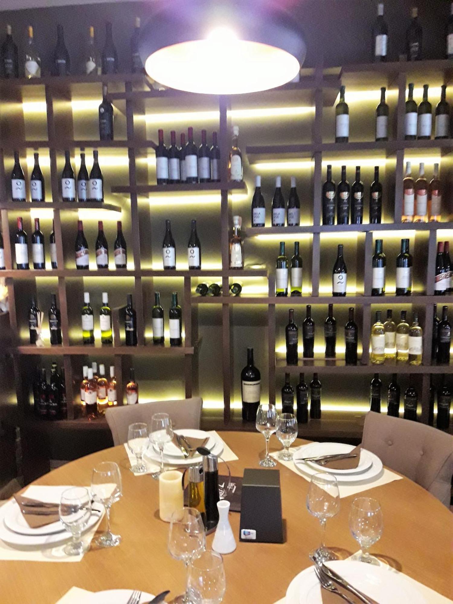 Hotel Aristocrat & Fish Restaurant Skopje Eksteriør bilde
