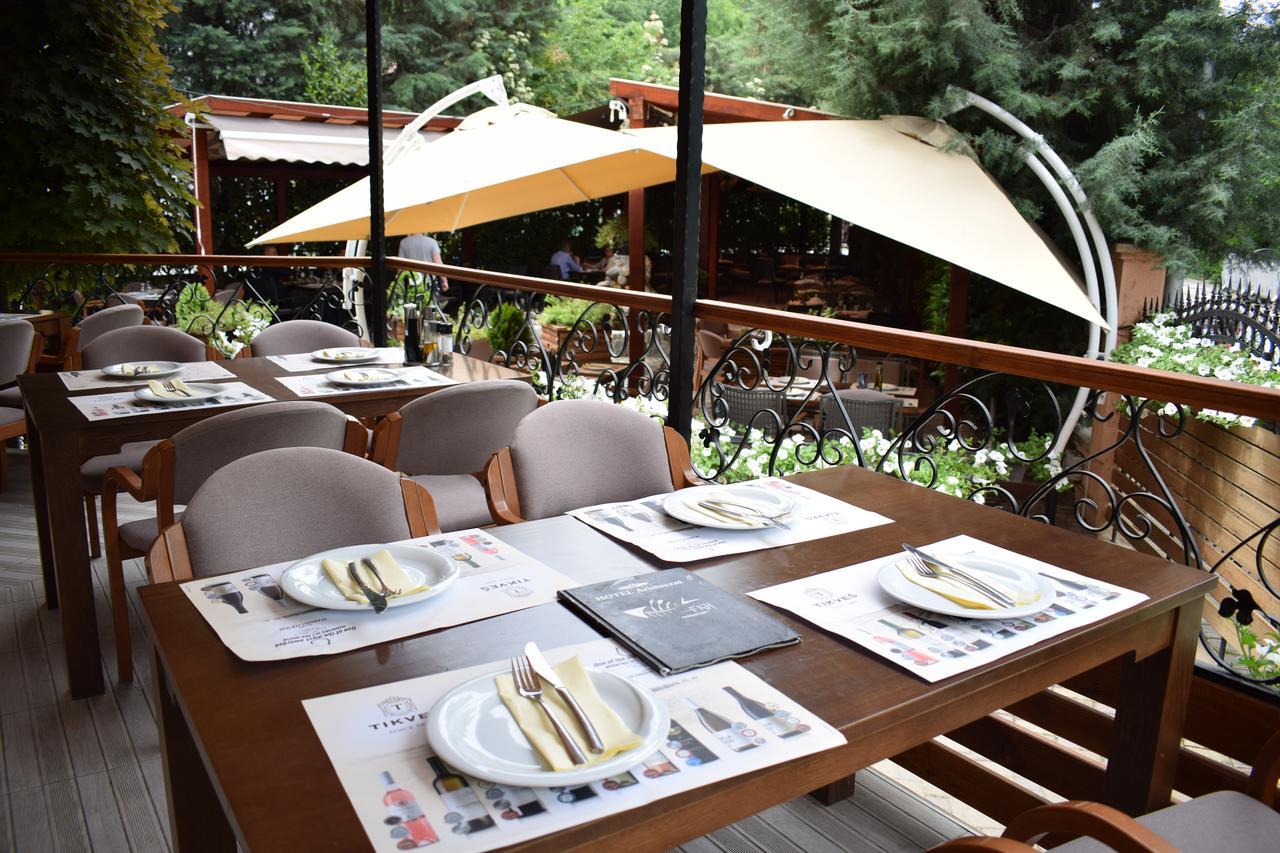 Hotel Aristocrat & Fish Restaurant Skopje Eksteriør bilde